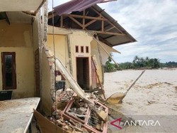37 Sekolah di Aceh Barat Diliburkan Usai Diterjang Banjir 1 Meter