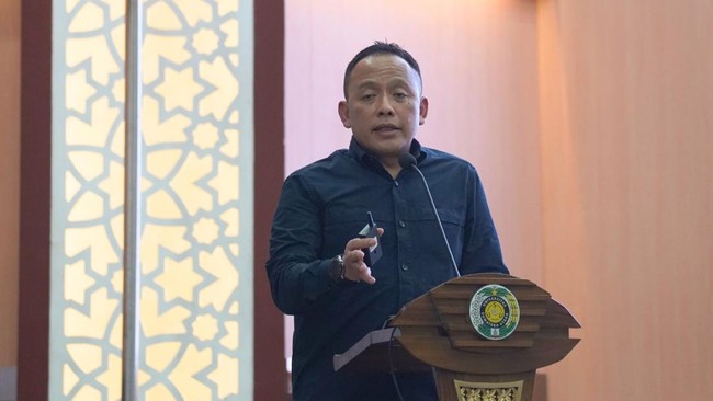 Direktur Utama PTPN IV PalmCo, Jatmiko K. Santosa, mengungkapkan pentingnya kesiapan SDM berkompeten untuk menghadapi transformasi industri sawit nasional.
