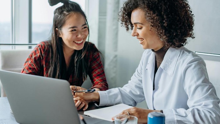 Orang yang namanya berawalan huruf N adalah suka berinovasi. Mereka suka mengusulkan ide-ide out-of-the-box.