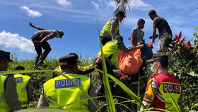 Warga Korban Banjir Sumatra Dipermudah Korlantas Urus SIM Hingga STNK