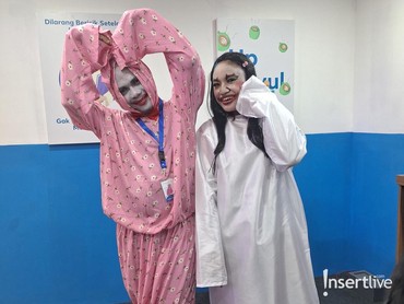 Nyasar ke Dunia Lain Facebook, Banyak Ketemu Hantu Kocak