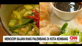 VIDEO: Mencicipi Sajian Khas Palembang di Kota Kembang