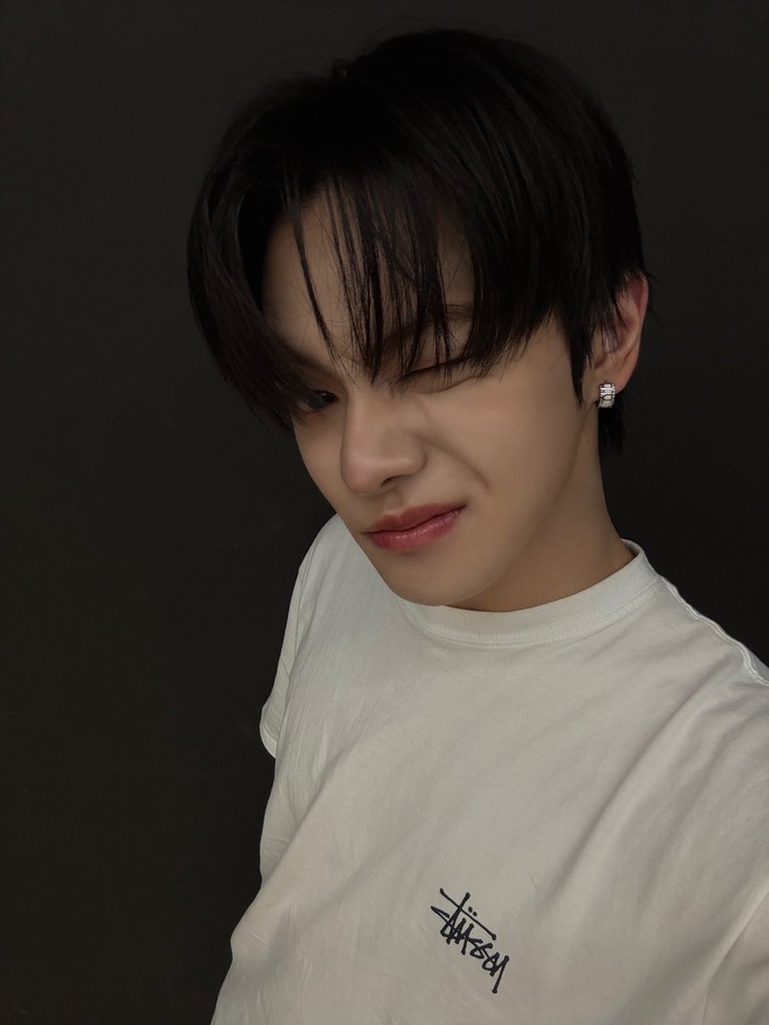 Berasal dari Sydney, Australia, Lee Leo atau lebih dikenal dengan nama panggung Leo lahir pada 22 Agustus 2002. Terlahir dari keluarga pecinta musik, ia telah memiliki minat yang besar di bidang tersebut sejak kecil. / Foto: x.com/ALD1_official