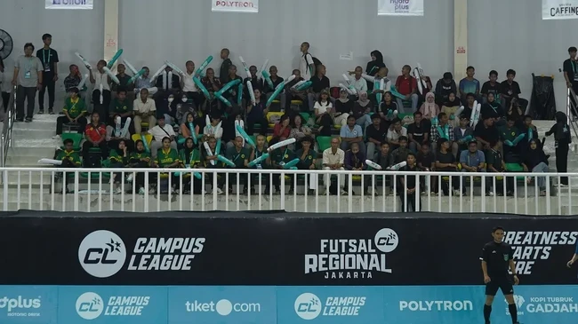 Fase grup Campus League Futsal Regional Jakarta 2025 berakhir. Delapan tim lolos ke semifinal, dengan STKIP Pasundan dan UKI sebagai favorit.