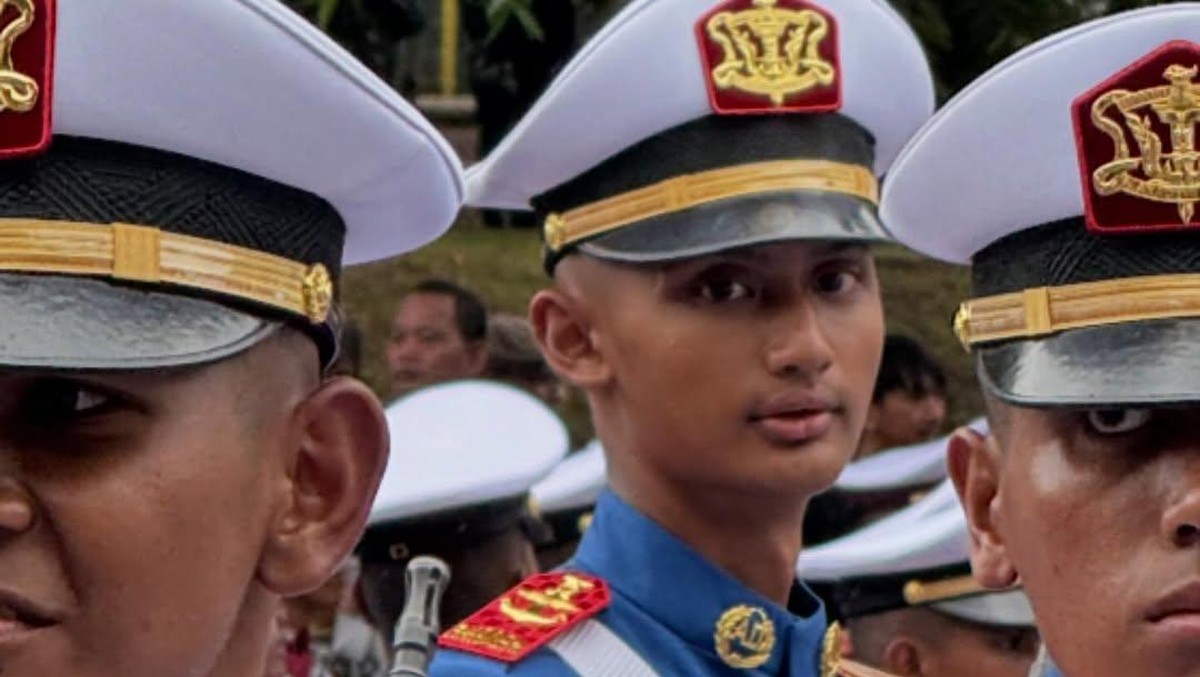 Anak Ibnu Jamil&comma; Dhofin&comma; menjalani Wisuda Prabhatar 2025 Akademi TNI-Akpol&comma;