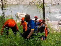 Lagi Mancing, Warga Bogor Temukan Jasad Pria Mengambang di Sungai Cileungsi