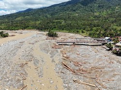 Menkes Kirim Bantuan Psikologis Bagi Korban Banjir Aceh, Sumut, Sumbar