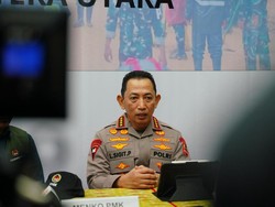 Ikuti Arahan Presiden, Kapolri Kerahkan Bantuan ke Wilayah Terisolir Bencana Sumatera