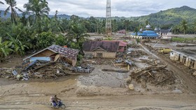 5 Kali Banjir Bandang Terjang Desa Maninjau Agam Sumbar