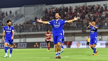 Berita Panas dari Dunia Sport CNN : Klasemen Super League usai Persib Menang Telak, Borneo FC Kalah