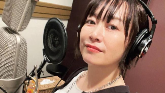 Seorang penyanyi Jepang yang dikenal lewat lagu-lagunya untuk anime One Piece, Maki Otsuki, terpaksa menghentikan penampilannya di Shanghai.