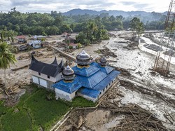Warga Menanti Titik Terisolir di Sumatera Pulih Pascabencana
