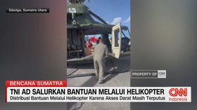 VIDEO: TNI AD Salurkan Bantuan Melalui Helikopter