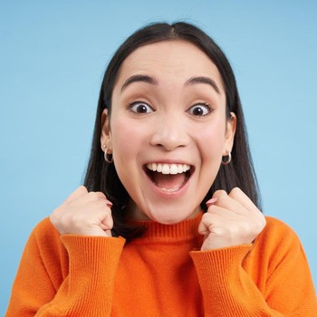 Menutup Tahun dengan Bahagia! 3 Zodiak yang Paling Beruntung di Sepanjang Desember 2025