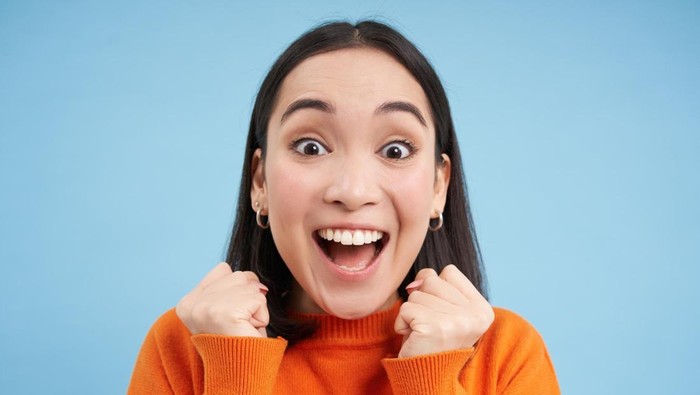 Menutup Tahun dengan Bahagia! 3 Zodiak yang Paling Beruntung di Sepanjang Desember 2025