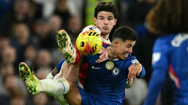 Laga akbar bakal tersaji pada leg kedua semifinal Piala Liga Inggris atau Carabao Cup 2025/2026. Berikut fakta menarik Arsenal vs Chelsea.