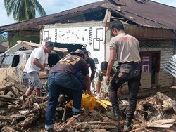 Dahsyatnya Bencana Banjir Bandang dan Longsor hingga Agam Luluh Lantak