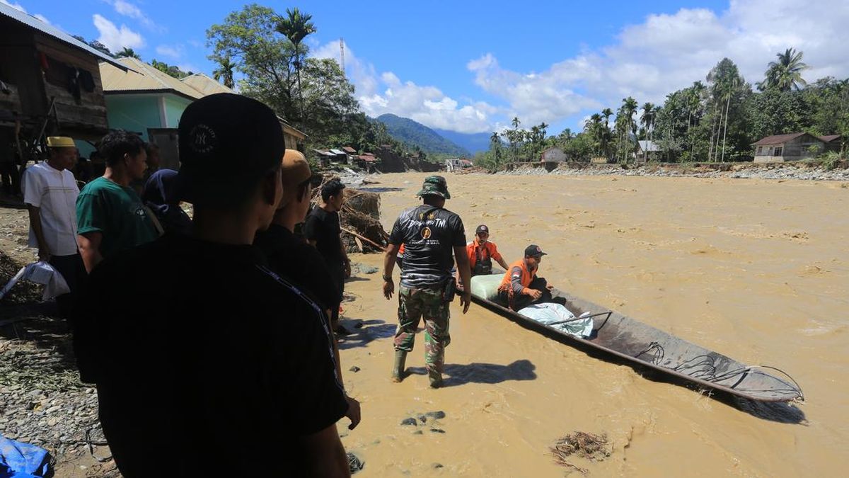 DPR Minta Kemenkes Kirim Dokter-Nakes ke Daerah Bencana Sumatra