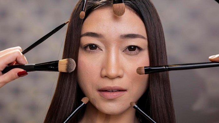 Pakai Concealer atau Foundation Dulu saat Makeup? Ini Penjelasannya Menurut Ahli