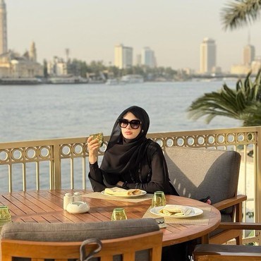 Kini Pilih Mundur, 7 Potret Inara Rusli Usai Nikah Siri dengan Insanul Fahmi