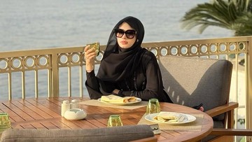 Kini Pilih Mundur, 7 Potret Inara Rusli Usai Nikah Siri dengan Insanul Fahmi