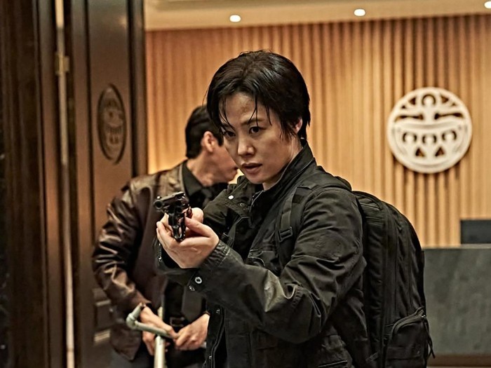 Melalui film Lost Paradise, Kim Hyun Joo kembali bertemu dengan sutradara Yeon Sang Ho untuk kesekian kalinya setelah sebelumnya sempat bekerja sama dalam proyek akting Hellbound (2021), Jung_E (2023), The Bequeathed (2024), dan Hellbound 2 (2024).