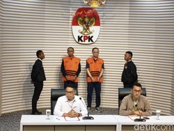 KPK Tahan 2 Tersangka Kasus Korupsi Proyek Jalur KA Wilayah Medan