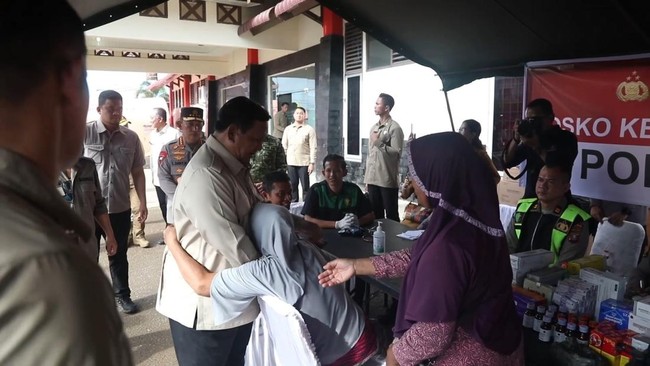 Komisi X DPR dijadwalkan bakal menggelar rapat bersama Mendikdasmen Abdul Mu'ti untuk membahas lebih dari seribu sekolah yang terdampak banjir di Sumatra.