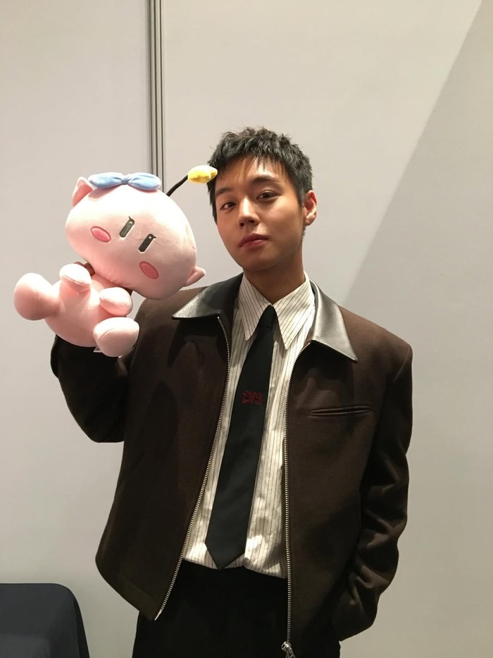 Sementara itu, artis Korea kelahiran tahun 1999 tersebut baru saja memenangkan DFX OTT Awards Top Excellence in Acting Award (Male) di Daejeon Special FX Festival ke-7 berkat perannya di Weak Hero Class 2. / Foto: instagram.com/yy_ent