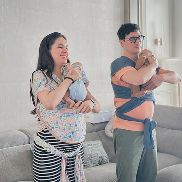 Jelang Lahiran, 7 Potret Steffi Zamora & Nino Fernandez Sibuk Belajar Urus Bayi