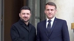 Zelensky Temui Macron di Istana Elysee Paris, Bahas Perdamaian Perang