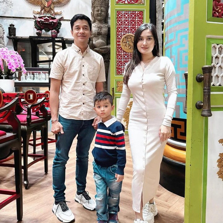 <p>Seperti yang diketahui, Angbeen telah mengajukan gugatan cerai terhadap Adly pada 23 Oktober 2025. Meskipun sedang dalam proses perceraian, keduanya menjalani peran orang tua dengan baik, Bunda.&nbsp;(Foto: Instagram @angbeenrishi)</p>