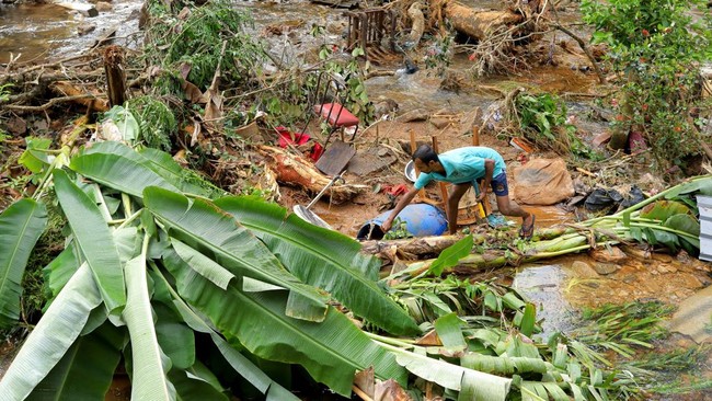 Korban tewas banjir dan longsor di Sri Lanka naik menjadi 618 orang, sementara ratusan lainnya masih hilang.