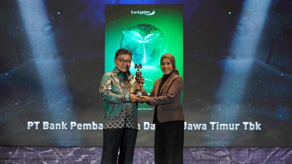 Sukses Jaga Kualitas ESG, Bank Jatim Raih Platinum Rank di ASRRAT 2025