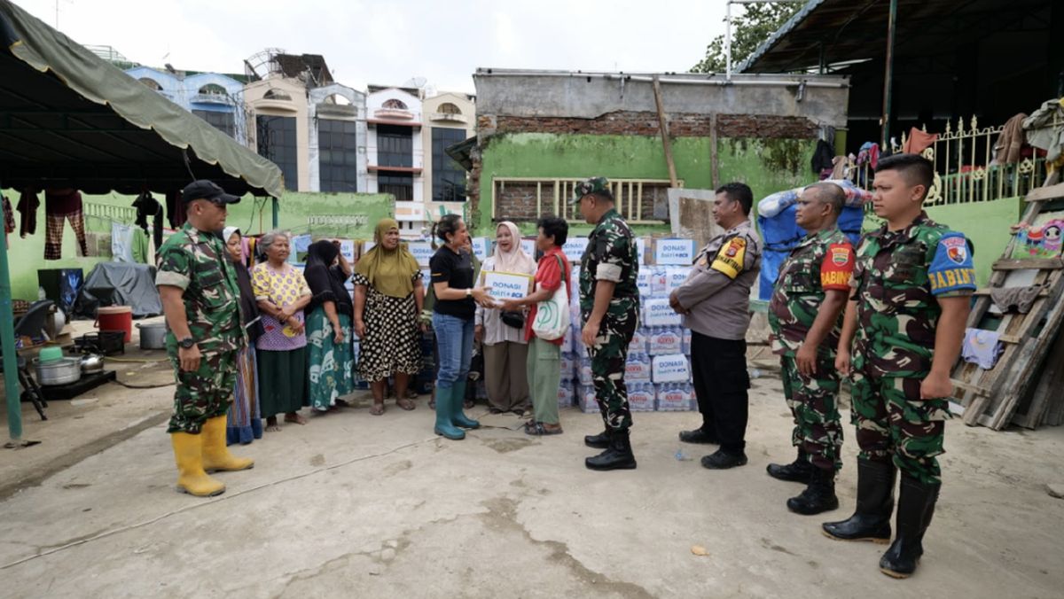 Bakti BCA Hadir Langsung Salurkan Bantuan Bencana ke Medan dan Langkat