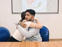 Kondisi Onadio Usai Narkoba, 7 Potret Beby Prisillia Jenguk Suami di Panti Rehabilitasi