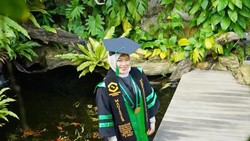 Riwayat Pendidikan Della Sabrina, Istri Irfan Hakim yang Cumlaude S2