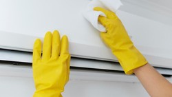 Benarkah AC Tidak Perlu Rajin Dicuci Jika Punya Fitur Auto Clean?