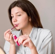 5 Ciri Lipstik Kedaluwarsa yang Sudah Tidak Layak Pakai