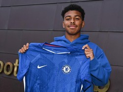 Putra Thiago Silva Teken Kontrak Profesional dengan Chelsea