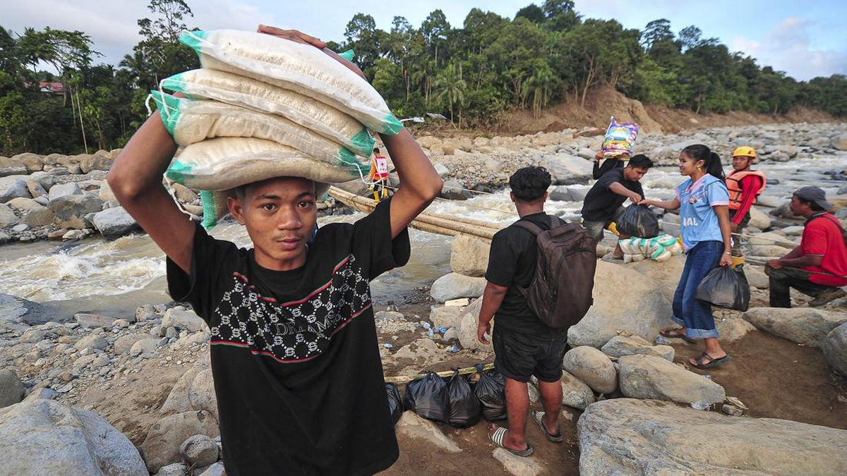 Kerugian Banjir Sumatra Ditaksir Rp200 T, DPR Soroti Status Bencana