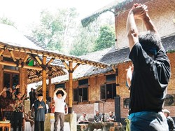 Lestarikan Seni Bela Diri, Kemenbud Luncurkan Senam Kebudayaan Indonesia