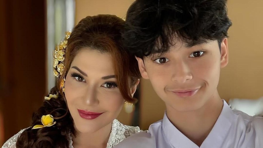 Kenzou Anak Tamara Bleszynski