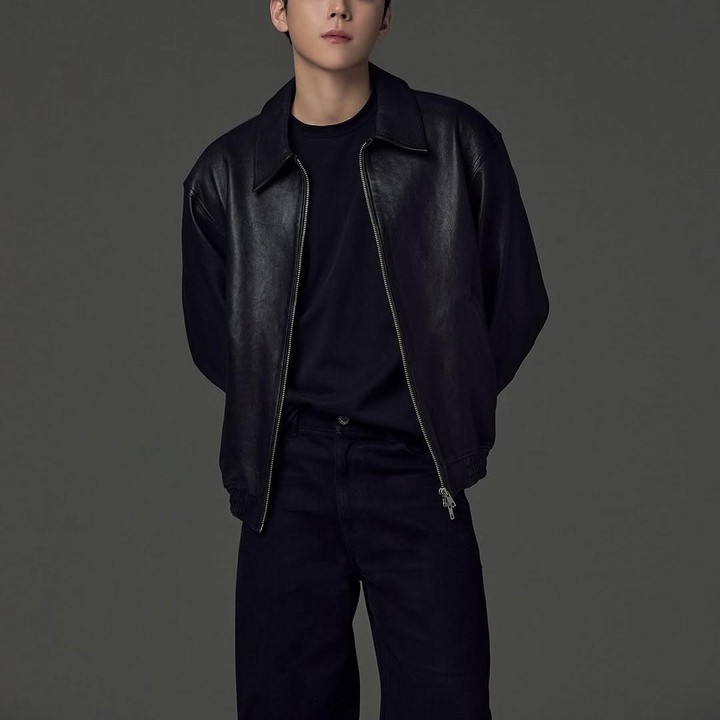 <p>Kim Do Hoon, bintang utama drama bergenre thriller dark romance, <em>Dear X</em>, menuai beragam pujian atas aktingnya yang memukau. <em>Dear X</em>&nbsp;sukses mengantongi rating 8.4 di Mydramalist dan menjadi drama Korea paling populer di 2025 (Foto: Instagram @7imdohoon)</p>