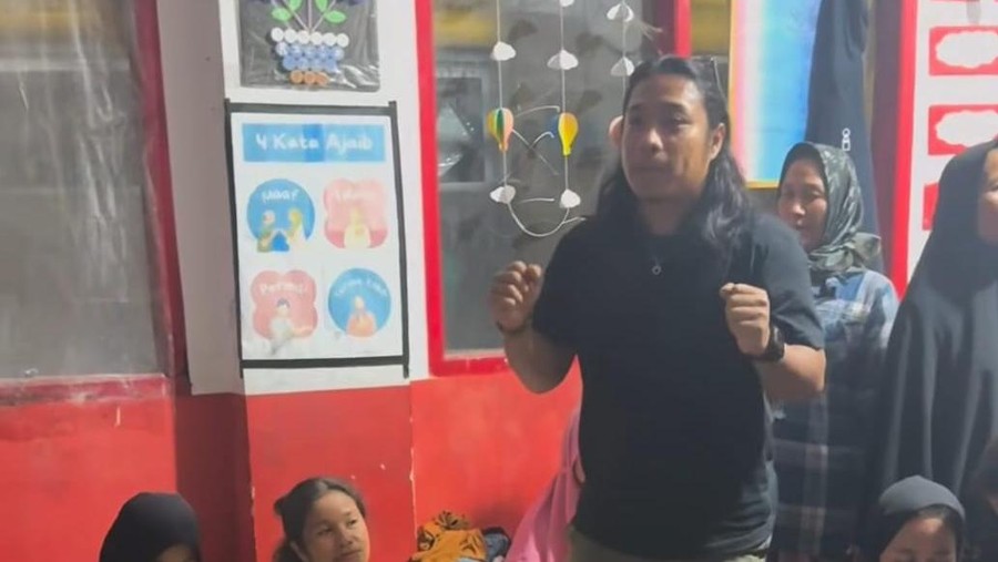 Momen Praz Teguh terjun langsung bantu korban bencana Sumatera.