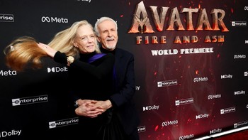 FOTO: James Cameron dan Bintang Bersiap Jelang Avatar 3 Mengudara