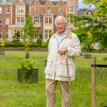 Raja Charles III dan Ratu Camila Sampaikan Belasungkawa untuk Korban Banjir Sumatra