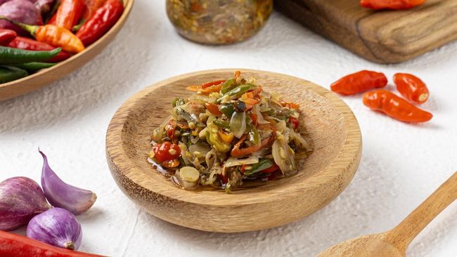 3 Resep Sambal Matah, Pedasnya Bikin Nagih