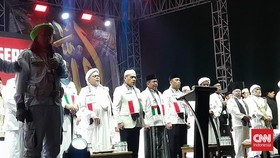 Rizieq Sesalkan Banjir-Longsor Sumatra Tak Ditetapkan Bencana Nasional