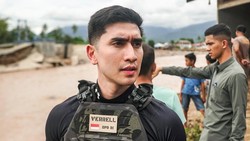 Dipakai Verell Bramasta Saat Datangi Lokasi Banjir di Sumbar, Apa Itu Rompi Taktis?
